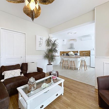 Charmante Maison 2 Chambres Avec Cour Et Jardin Sainte-Savine Ngoại thất bức ảnh